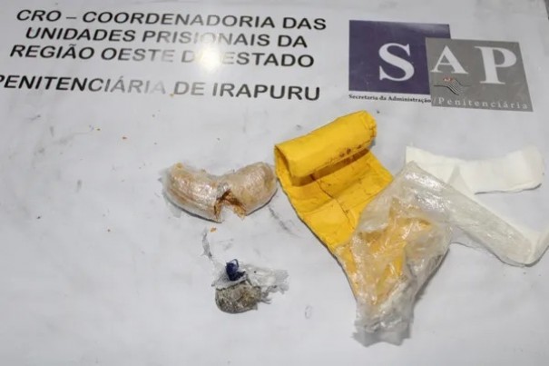 Tr�s visitantes s�o flagradas tentando entrar em penitenci�rias com entorpecentes e aparelho celular escondidos