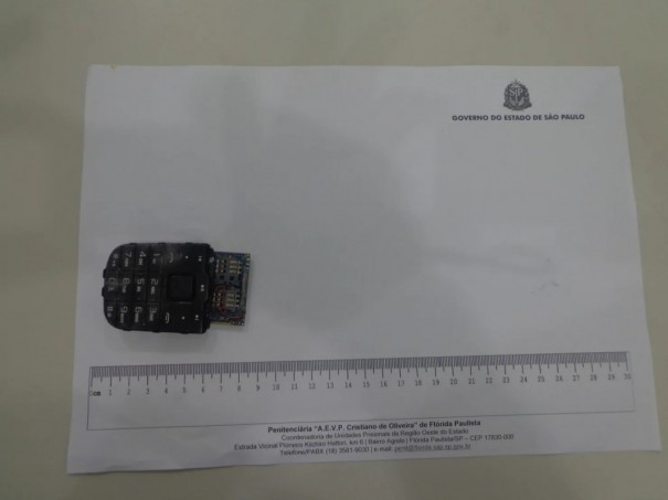 Mulher � flagrada tentando entrar com celular escondido no corpo na penitenci�ria de Fl�rida Paulista