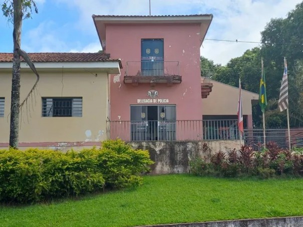 Suspeito de matar homem a facadas em posto de combust�veis � preso em Regente Feij�