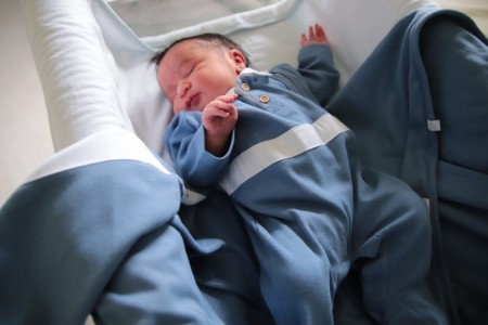 Primeiro bebê nascido em Osvaldo Cruz em 2023 é um menino