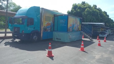 Projeto 'Nossa Energia' ealiza troca de lâmpadas de famílias de baixa renda em Adamantina