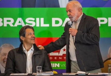 Proposta de Lula, salário mínimo de R$ 1.320 não entrará em vigor nos primeiros meses do ano