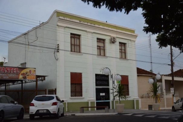 Prefeitura de Rin�polis abre inscri��es para concurso com 10 vagas para cargos diversos