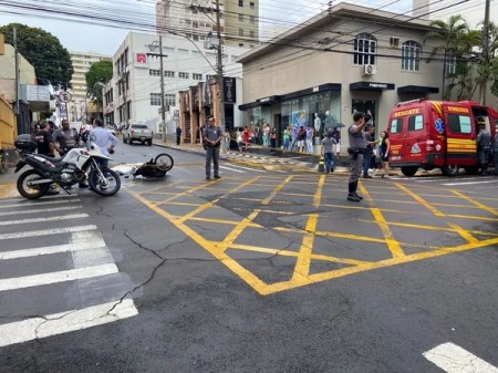 Motociclista morre após colisão contra caminhonete no Centro, em Presidente Prudente;
