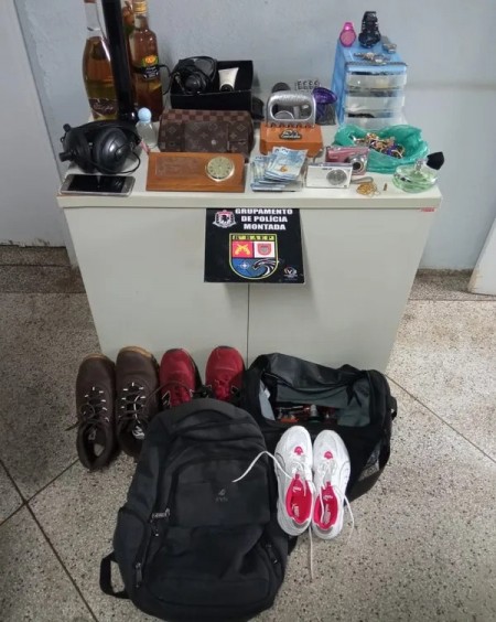 Durante patrulhamento da Cavalaria, homem confessa ter furtado residência em Martinópolis e três suspeitos acabam presos