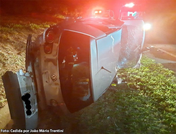 Motorista sofre ferimentos leves em acidente na SP-294, no trecho Tup� - Iacri