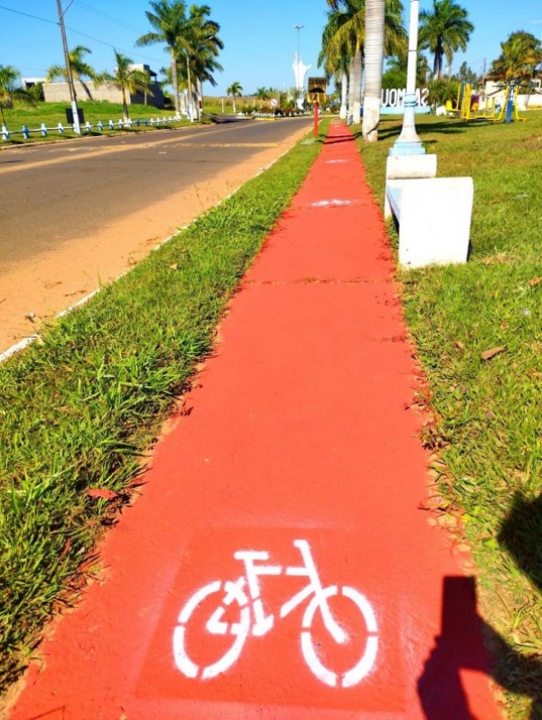 Prefeitura Municipal de Salmour�o cria sua primeira ciclofaixa