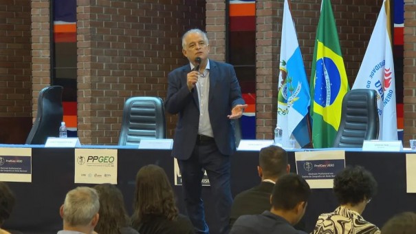 Programa 'Voa Brasil' vai oferecer 1,5 milho de passagens a R$ 200 por ms, diz ministro