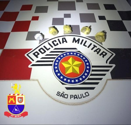 Polícia Militar prende homem em flagrante por tráfico de drogas em Osvaldo Cruz