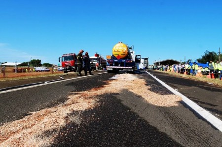Simulação de acidente de trânsito com carga perigosa irá alterar tráfego de veículos em marginal da Rodovia Raposo Tavares, em Presidente Venceslau; v