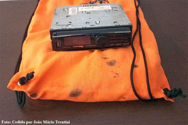 Pol�cia Militar de Tup� prende indiv�duo e recupera som furtado de ve�culo