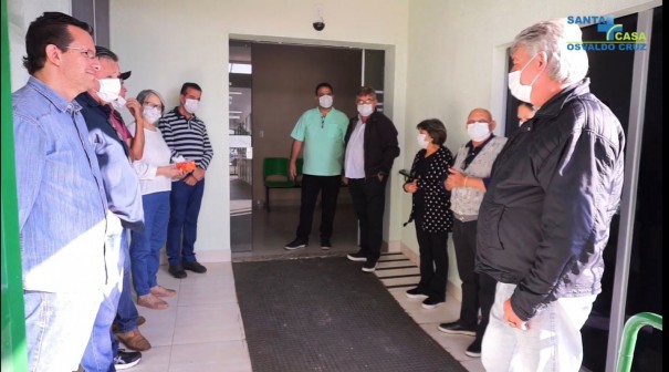 Vereadores de Osvaldo Cruz visitam a Santa Casa de Miseric�rdia para conhecer obras em andamento