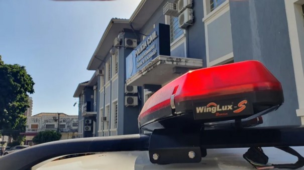 Homem � preso ap�s furtar 10 kg de fios e registros de �gua de im�vel, em Presidente Prudente