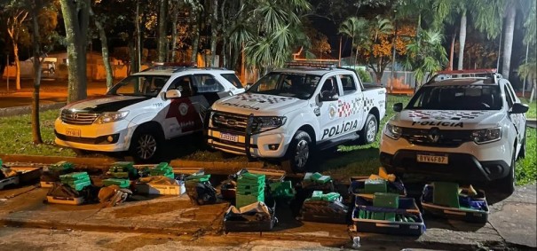 Quatro pessoas s�o presas e dois adolescentes apreendidos com mais de 365 kg de maconha, em Teodoro Sampaio