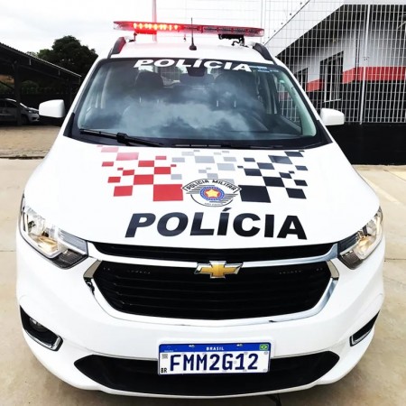 Homem é preso pela Polícia Militar ao quebrar medida protetiva em Flórida Paulista