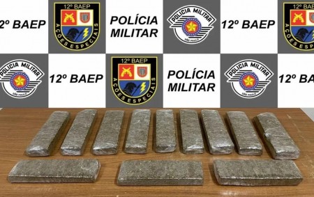 Homem é preso ao ser flagrado com tijolos de maconha em Guararapes