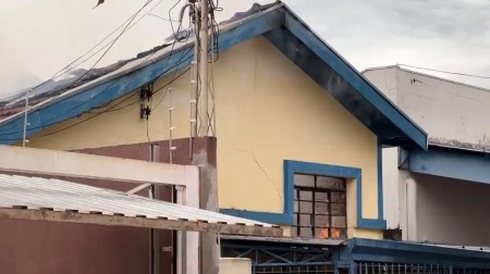 Incêndio destrói casa no centro de Marília