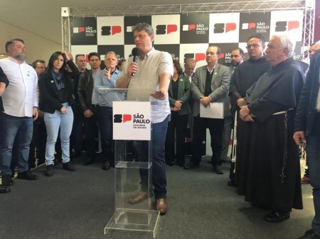 Governador Tarcísio de Freitas inaugura obras de pronto-socorro e residência inclusiva para deficientes, em Adamantina