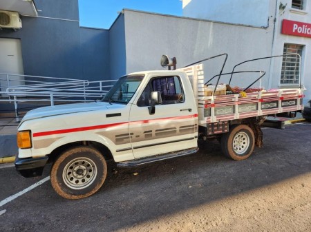 Assaltante usa faca de cozinha para render idoso vendedor de frutas e roubar caminhonete em Presidente Prudente