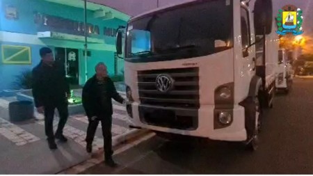 Sagres entrega novo caminhão para coleta seletiva no valor de quase R$ 500 mil