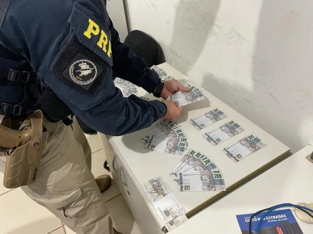 Trio é preso com R$ 26 mil em notas falsas em rodovia de Ourinhos
