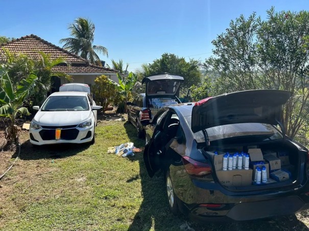 Motorista foge ap�s acidente em ped�gio e leva Pol�cia Rodovi�ria a descobrir dep�sito de mercadorias contrabandeadas