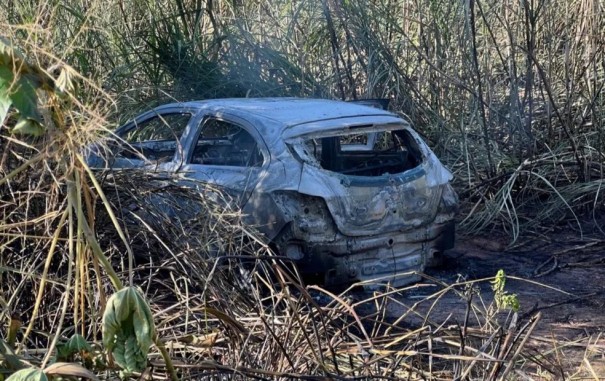 Mulher que teve 50% do corpo queimado ap�s ex atear fogo em carro � transferida para hospital especializado em Catanduva