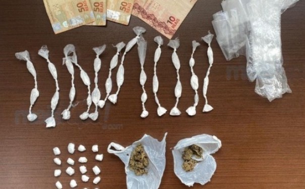 Pol�cia Militar apreende menor com quase 60 por��es de drogas diversas em Tup�