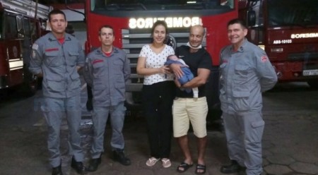 Corpo de Bombeiros de Tupã salva recém nascido engasgado