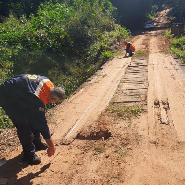 Defesa Civil de OC e Coordenadoria Regional de Prote��o e Defesa Civil realizaram vistoria na ponte do Bairro Venda Branca