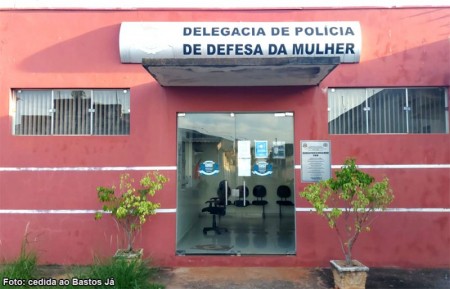 Delegada de Bastos prende aposentado acusado de molestar sexualmente criança de 5 anos