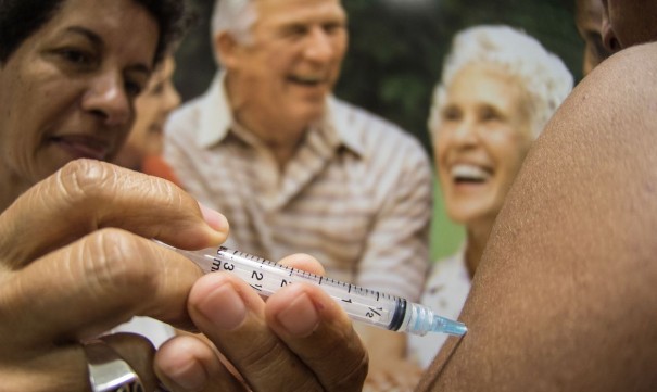 Campanha contra gripe imuniza 40% do pblico alvo no pas