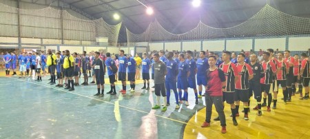 Campeonato de Futsal do Trabalhador teve início nesta segunda-feira em Salmourão