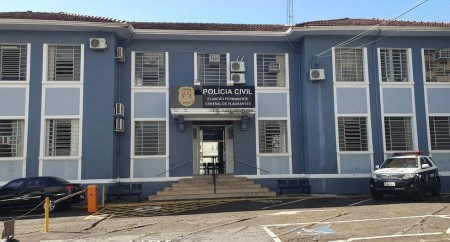 Homem ameaça matar a própria esposa com uma faca e acaba preso, em Presidente Prudente