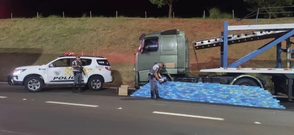 Pol�cia Rodovi�ria apreende carga de celulares do Paraguai sem notas fiscais avaliada em R$ 400 mil