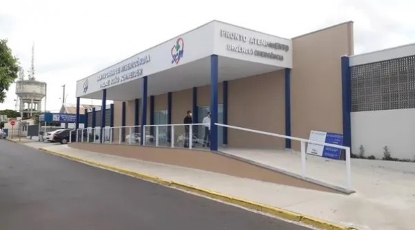 Suspeito de esfaquear e matar jovem por d�vida de trabalho � preso em Pen�polis