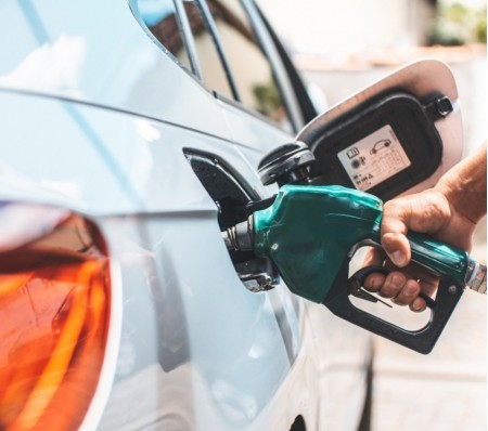 Gasolina subirá até R$ 0,34 e etanol, R$ 0,02 com reoneração parcial
