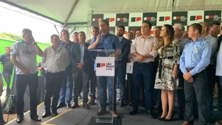 Governador Tarcísio de Freitas promete reativar ferrovias na Nova Alta Paulista