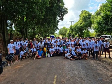 Em mais um ano, grupo caminha em romaria de Flórida até Santo Expedito