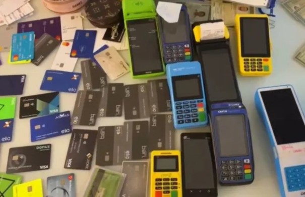 Pol�cia Federal apura desvio no Aux�lio Emergencial de R$ 50 milh�es em 12 estados e no DF; 10 mil contas foram fraudadas