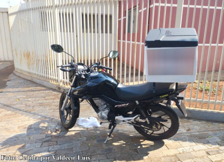 PolÃ­cia Militar detÃ©m menor e recupera motocicleta subtraÃ­da em Bastos