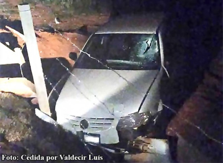 Carro que se envolveu em acidente Ã© encontrado em vicinal de Bastos