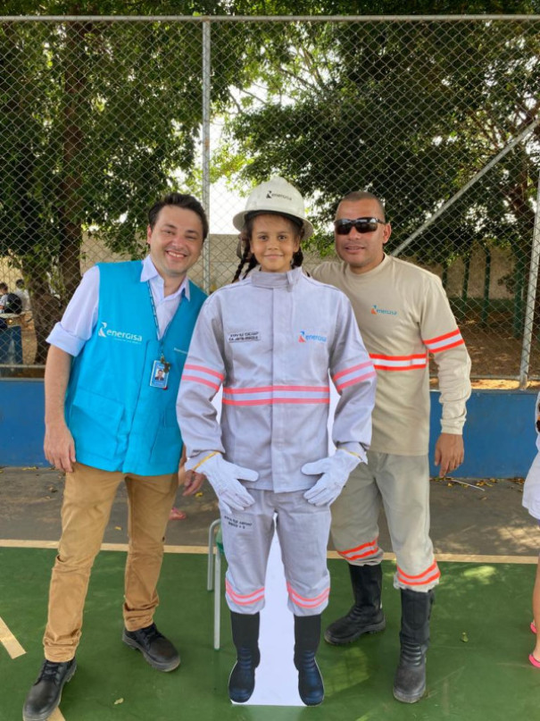 No Mês da Criança, equipes da Energisa vão às escolas para falar dos riscos de acidentes e uso consciente da energia 