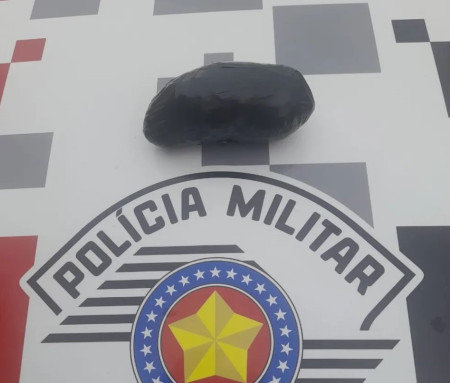 Mulher Ã© presa ao tentar entrar em penitenciÃ¡ria com maconha e PM encontra outra porÃ§Ã£o em pensÃ£o que ela estava hospedada, em FlÃ³rida Paulista