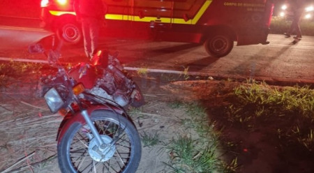 Duas pessoas ficam feridas em queda de moto em vicinal de Iacri