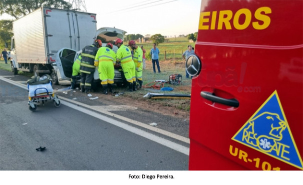 Motorista fica gravemente ferido em acidente na SP-294, em Tupã