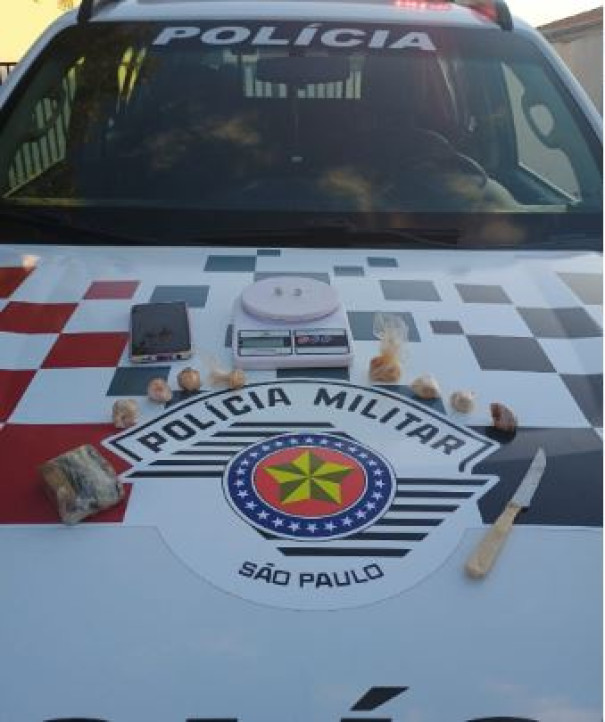 Polícia Militar prende dois homens por tráfico de drogas em Osvaldo Cruz