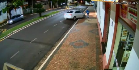 Padre acusado de atropelar e matar suspeito de furto Ã  igreja Ã© absolvido em Tribunal do JÃºri