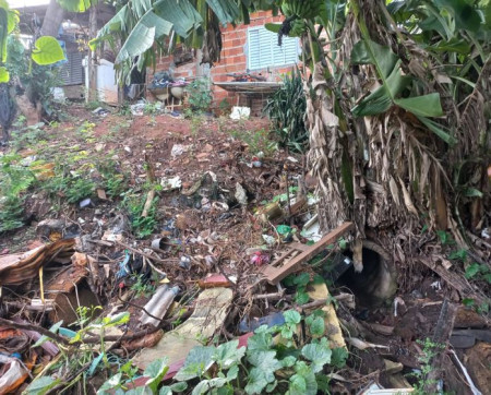 VocÃª RepÃ³rter: Moradores da Vila Cavaru reclamam de esgoto e da tubulaÃ§Ã£o de Ã¡guas pluviais