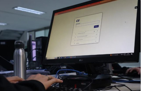 Com bolsa-auxÃ­lio de atÃ© R$ 2 mil, vagas de estÃ¡gio oferecem oportunidades para estudantes no Oeste Paulista